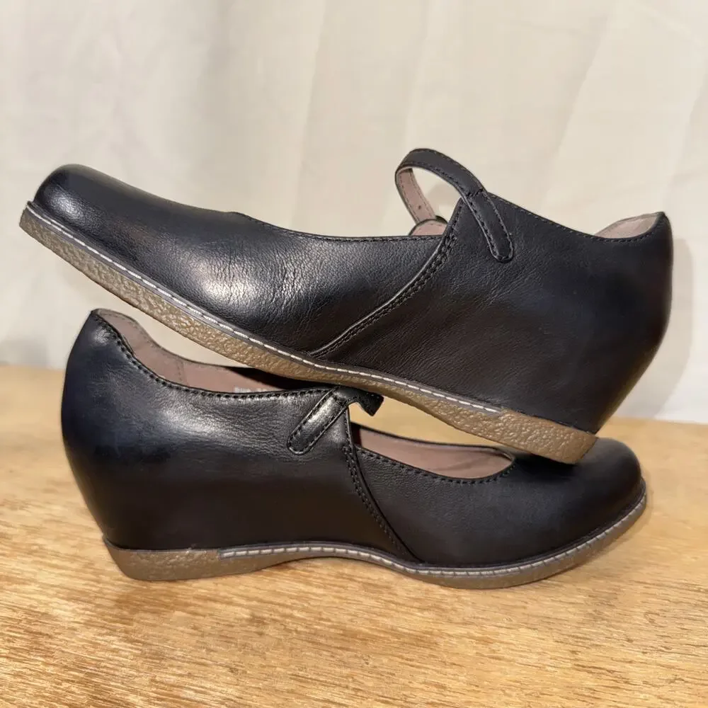 Dansko step out